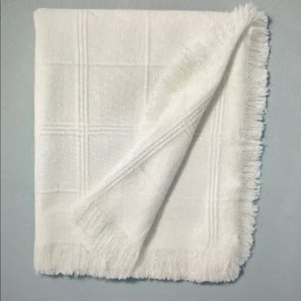 Elegant White Fringed Blanket